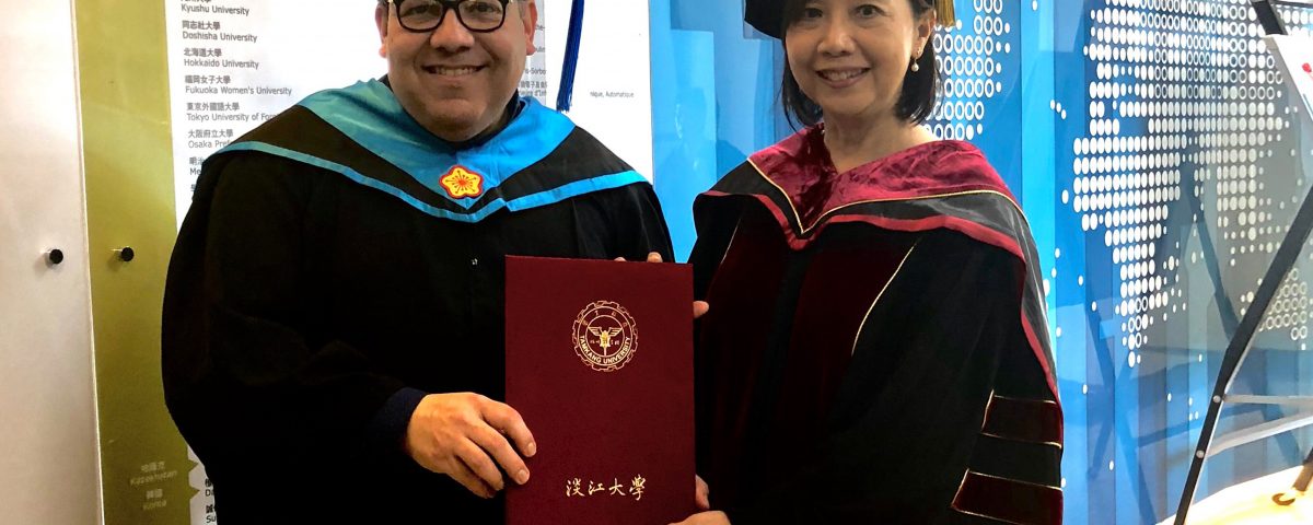 Graduacion Universidad Tamkang
